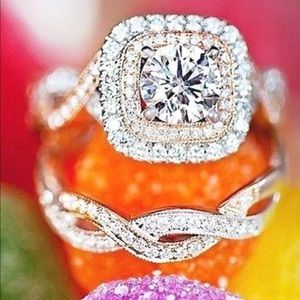 Meet your Posher, Iris